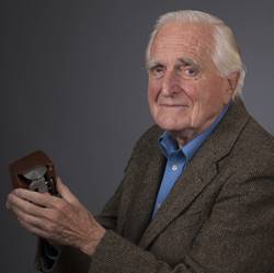 Douglas Engelbart.