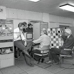 IBM 360/195 playing chess