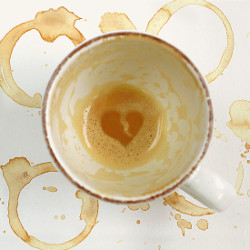 broken heart latte pattern in coffee cup