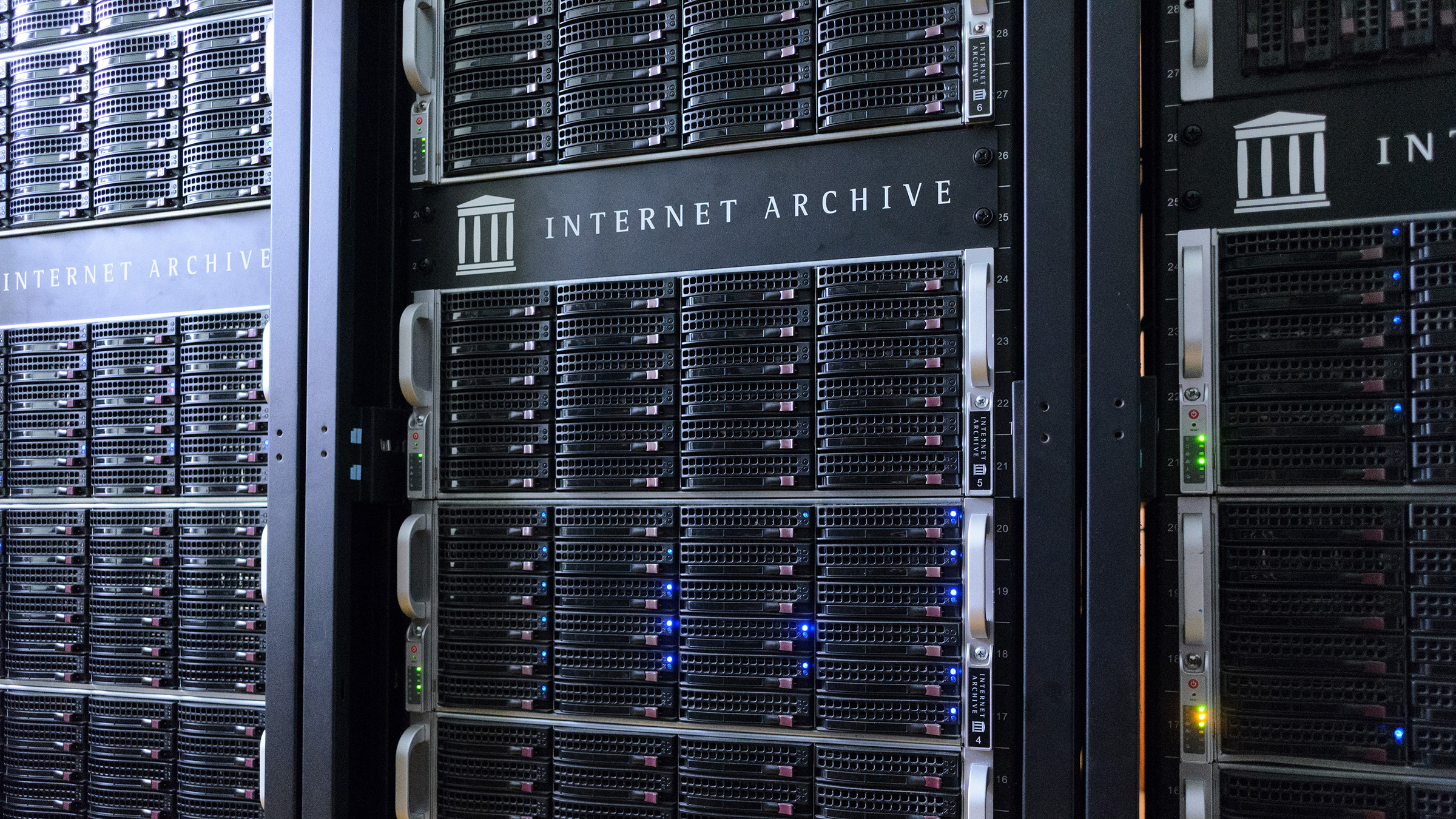 console servers labeled 'Internet Archive'